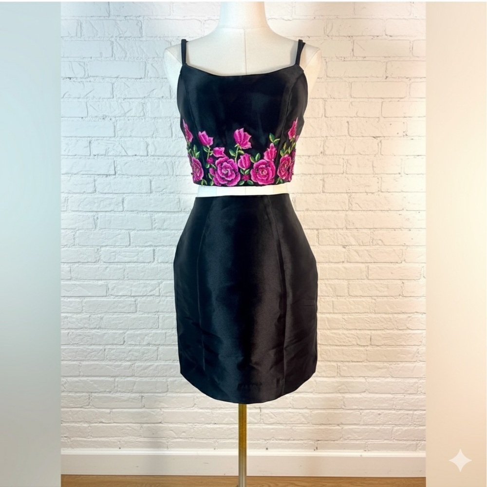 Jovani JVN Skirt And Crop Top Floral Rhinestone 2 Piece Dress Set Size 4